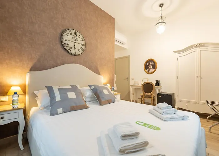 Popolo Rooms&suites Pensión