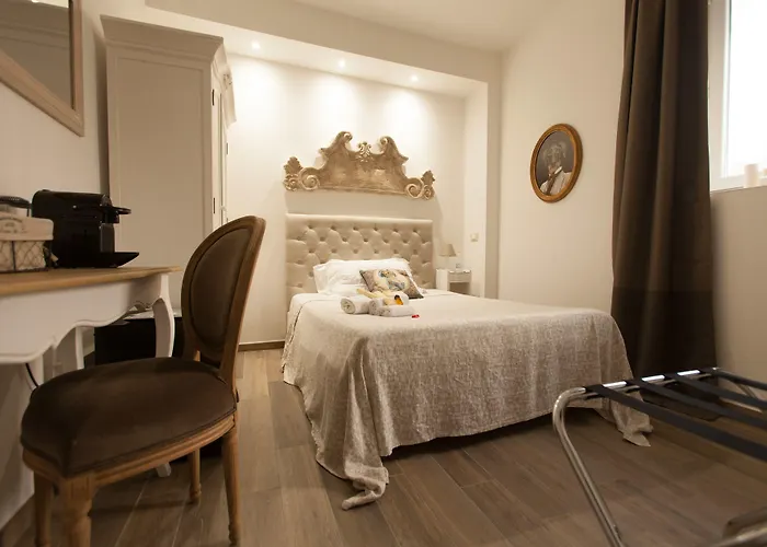 Popolo Rooms&suites Pensión 4*