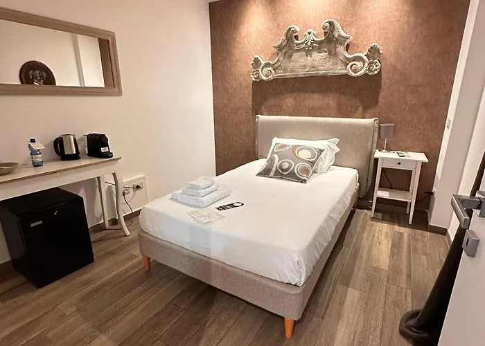 Popolo Rooms&suites Pensión